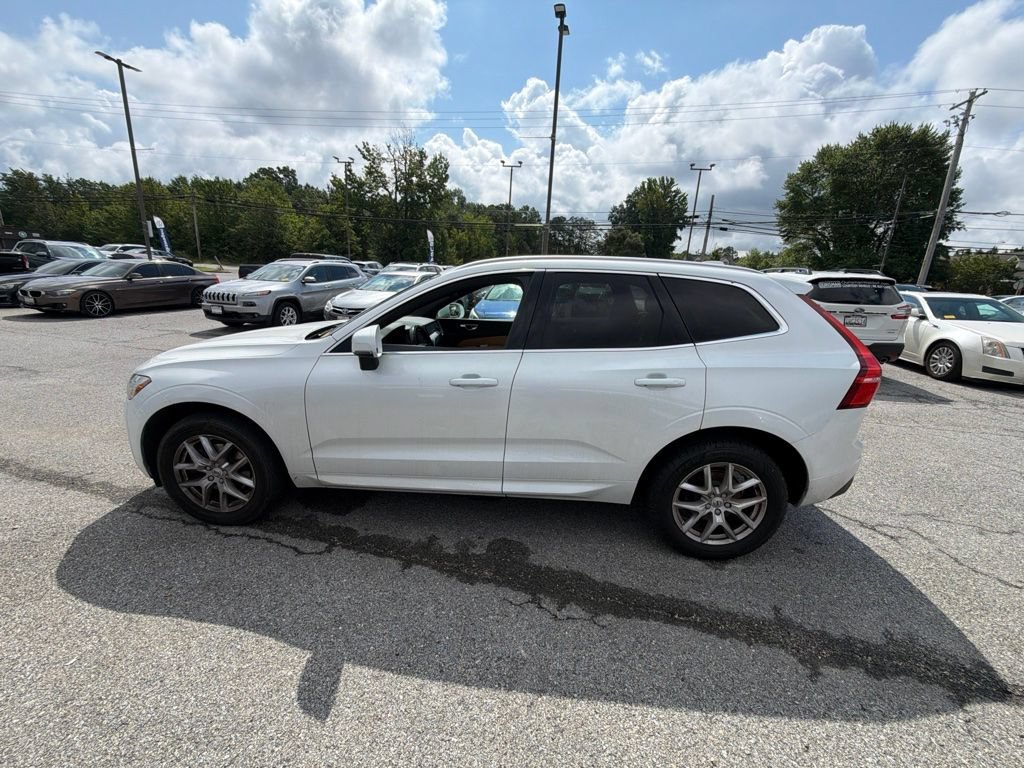 Used 2020 Volvo XC60 T5 Momentum w/ Protection Package AWD/4WD image 9
