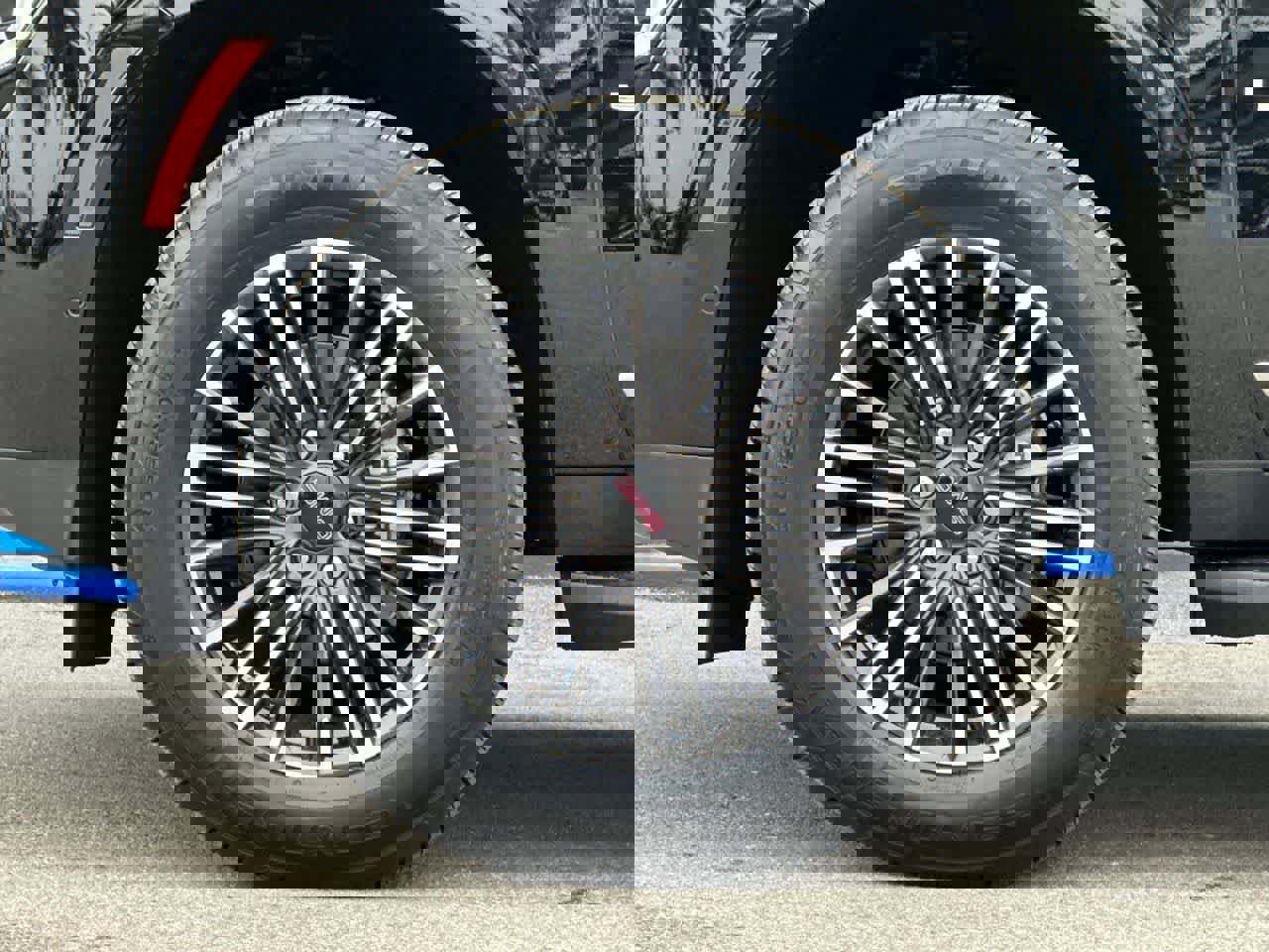 New 2026 GMC Yukon Elevation w/ LPO, Floor Liner Package image 34