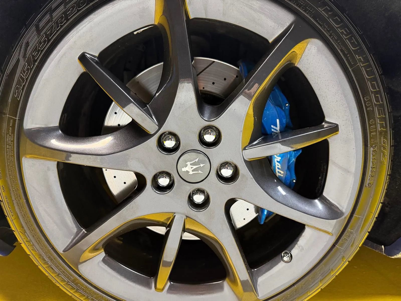 Used 2013 Maserati GranTurismo MC RWD image 8