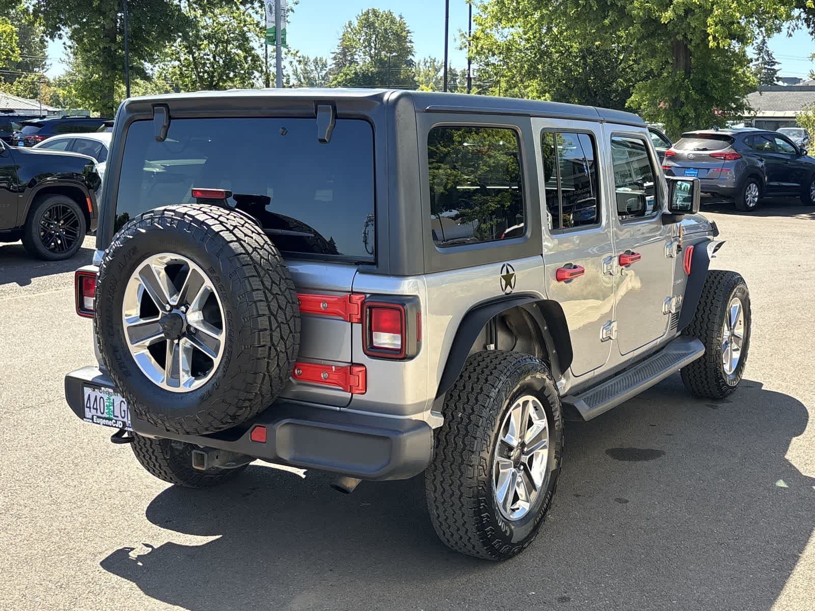 Certified 2020 Jeep Wrangler Unlimited Sahara AWD/4WD image 5