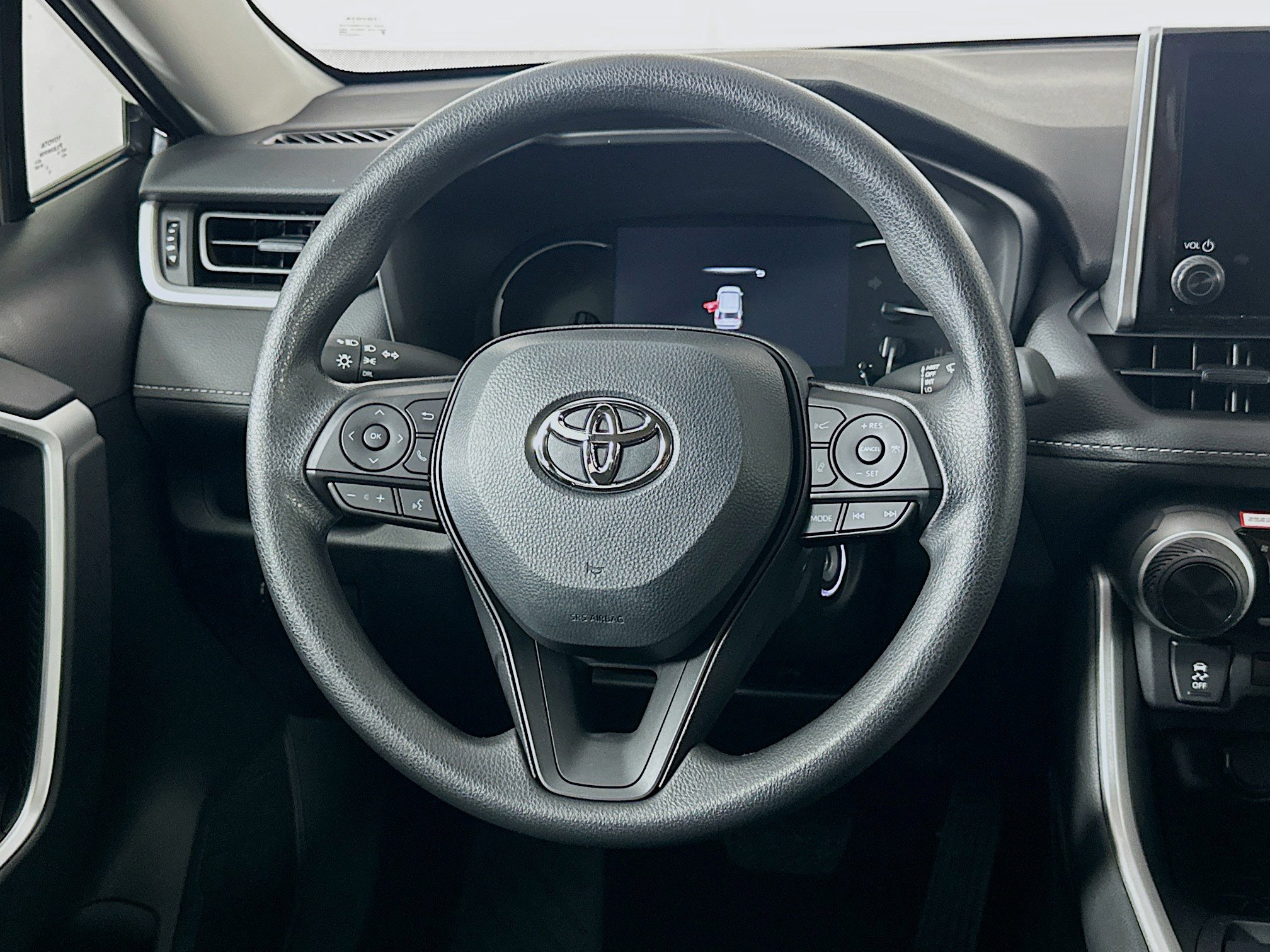 Used 2025 Toyota RAV4 LE image 18