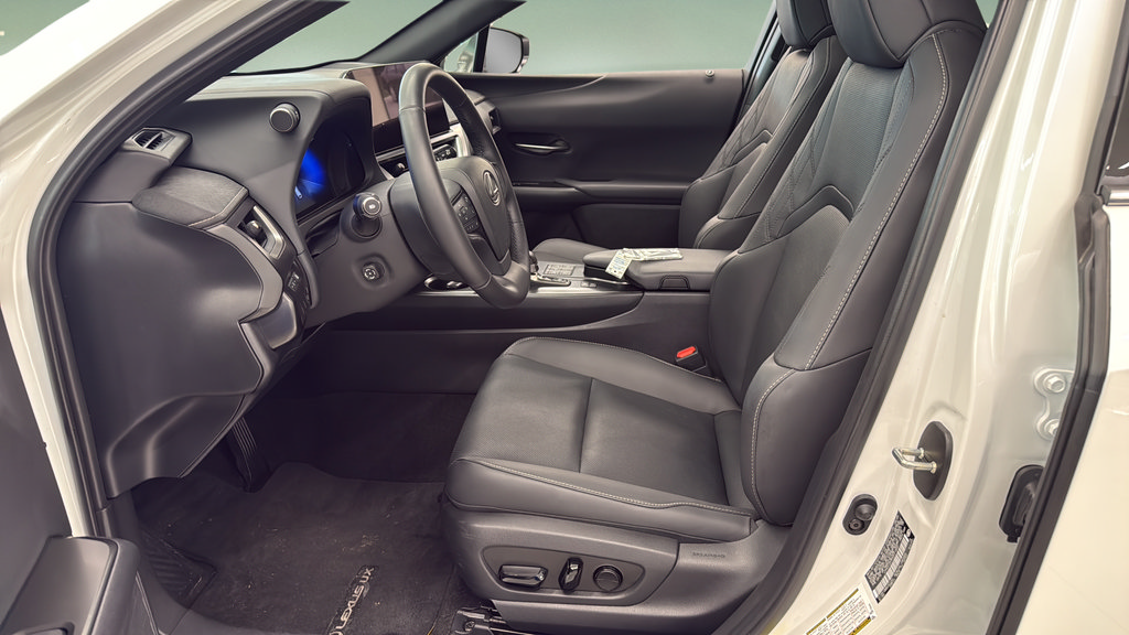 Used 2025 Lexus UX 300h AWD w/ Accessory Package (Z1) image 11
