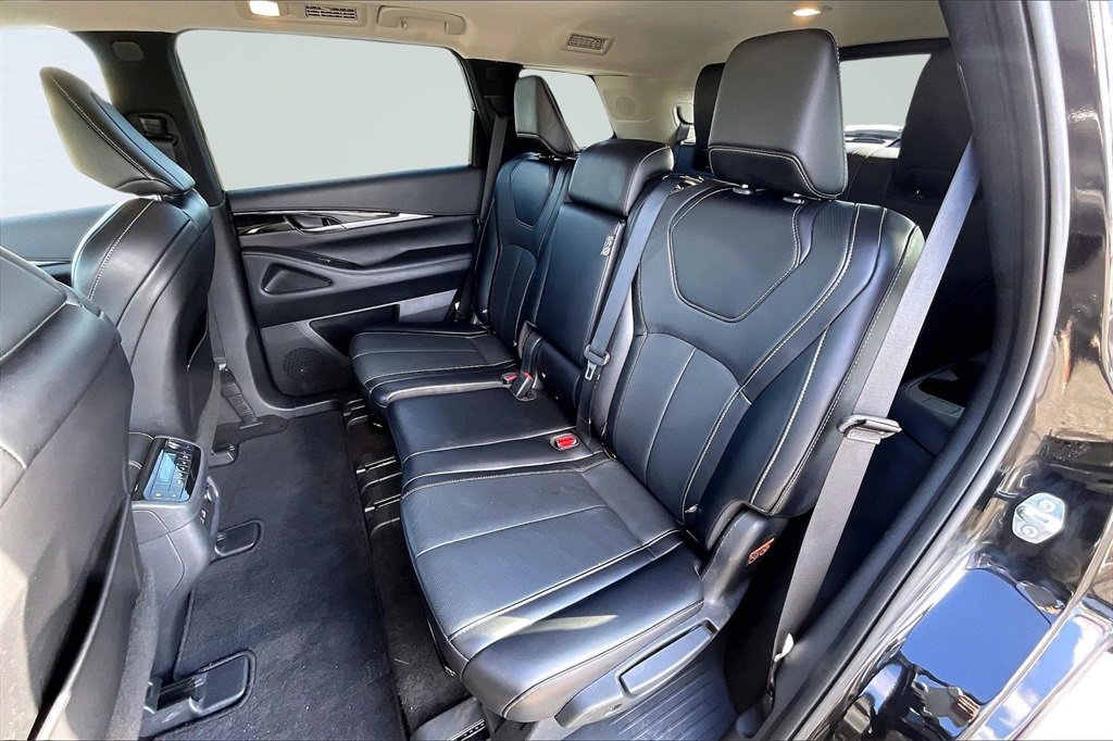 Used 2024 INFINITI QX60 Pure image 26