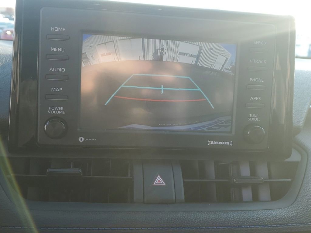 Used 2022 Toyota RAV4 SE w/ Convenience Package image 18