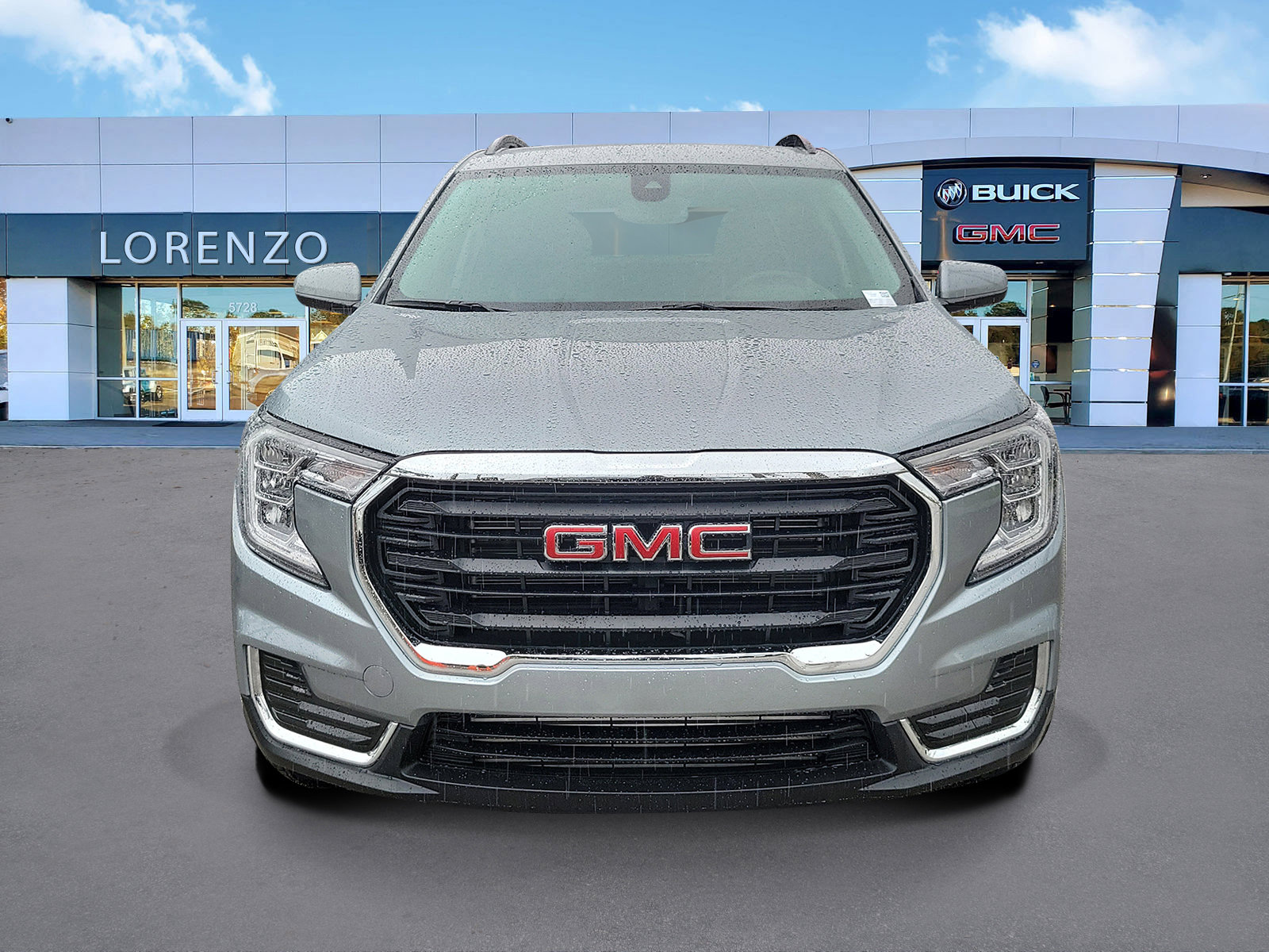 Used 2023 GMC Terrain SLE w/ Driver Convenience Package image 2