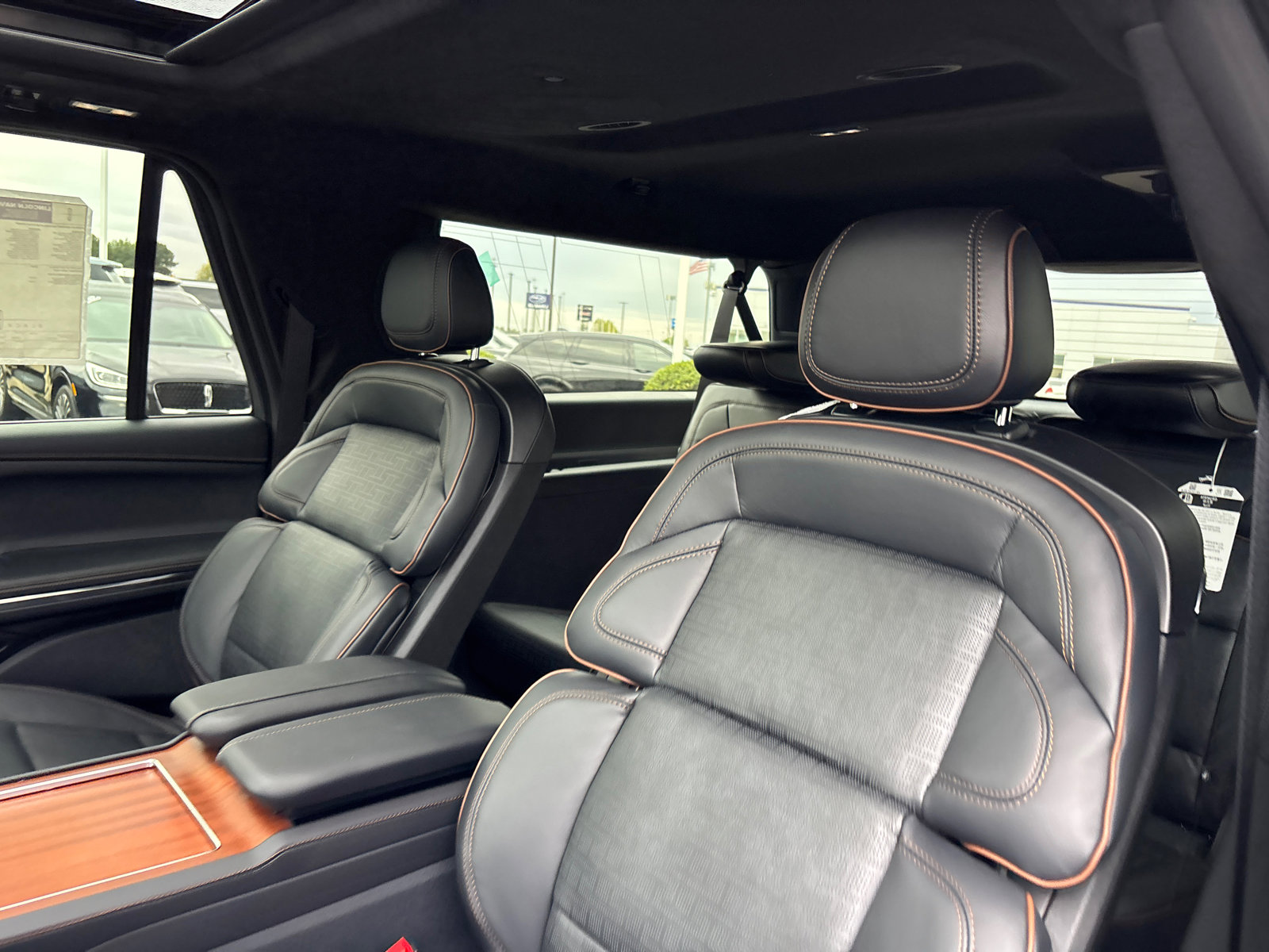 New 2025 Lincoln Navigator L Black Label image 27