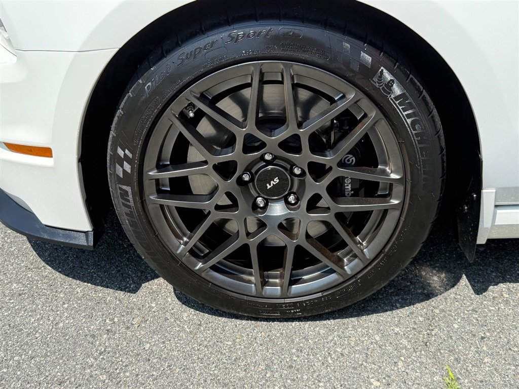 Used 2013 Ford Mustang Shelby GT500 image 16