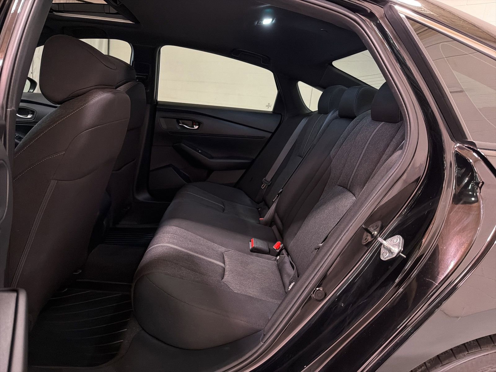 Used 2023 Honda Accord Sport image 11