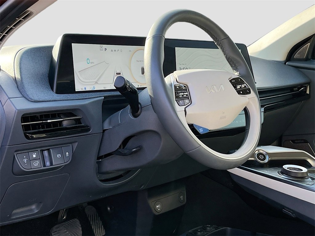 Used 2022 Kia EV6 Wind image 9