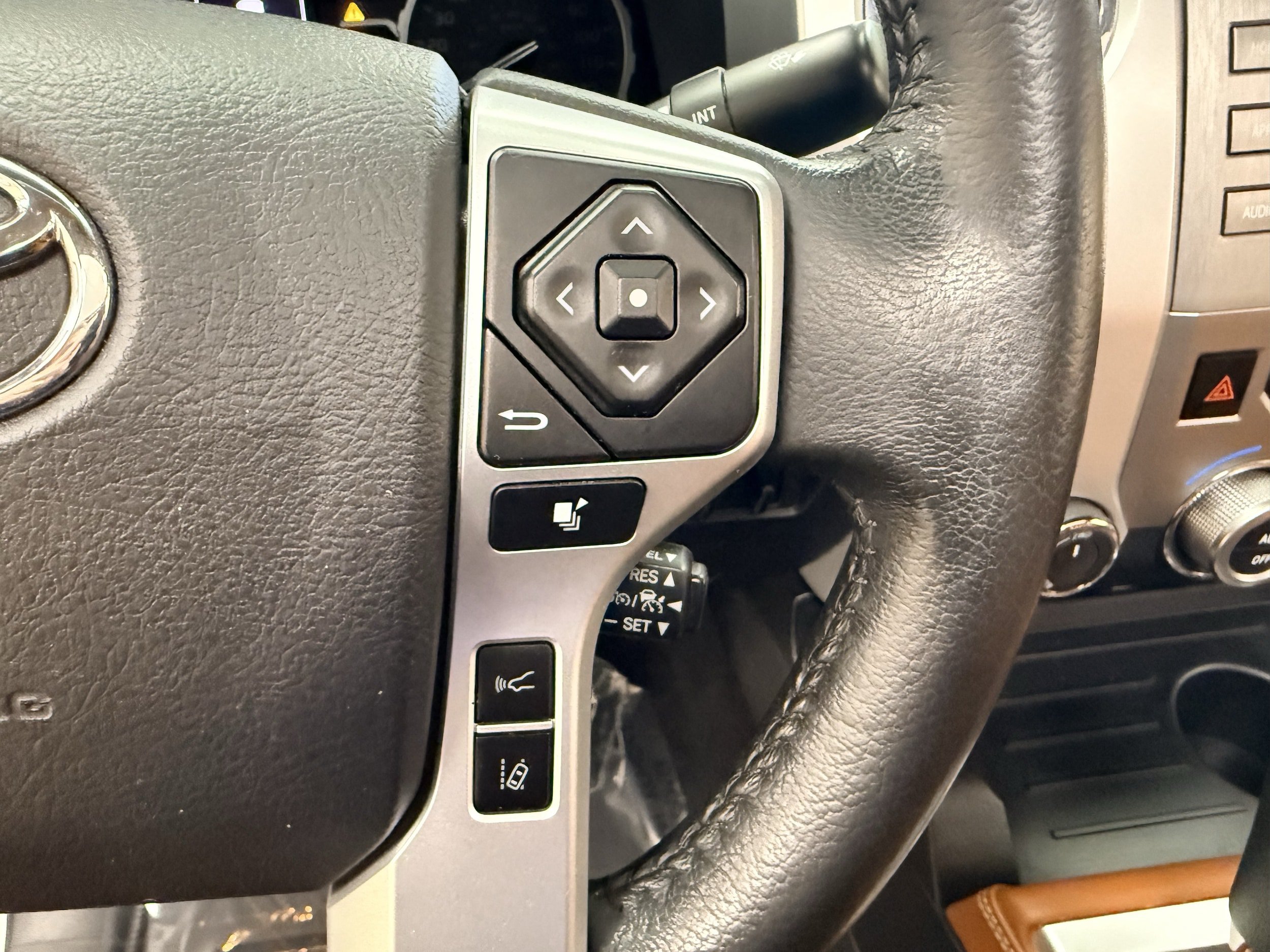 Used 2019 Toyota Tundra 1794 Edition AWD/4WD image 33