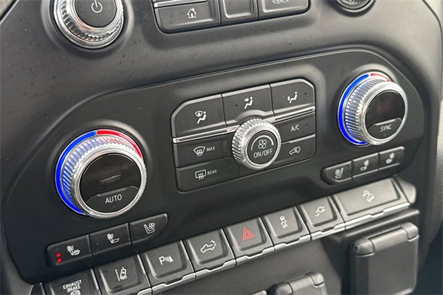 Used 2021 GMC Sierra 2500 Denali w/ Denali Ultimate Package image 28