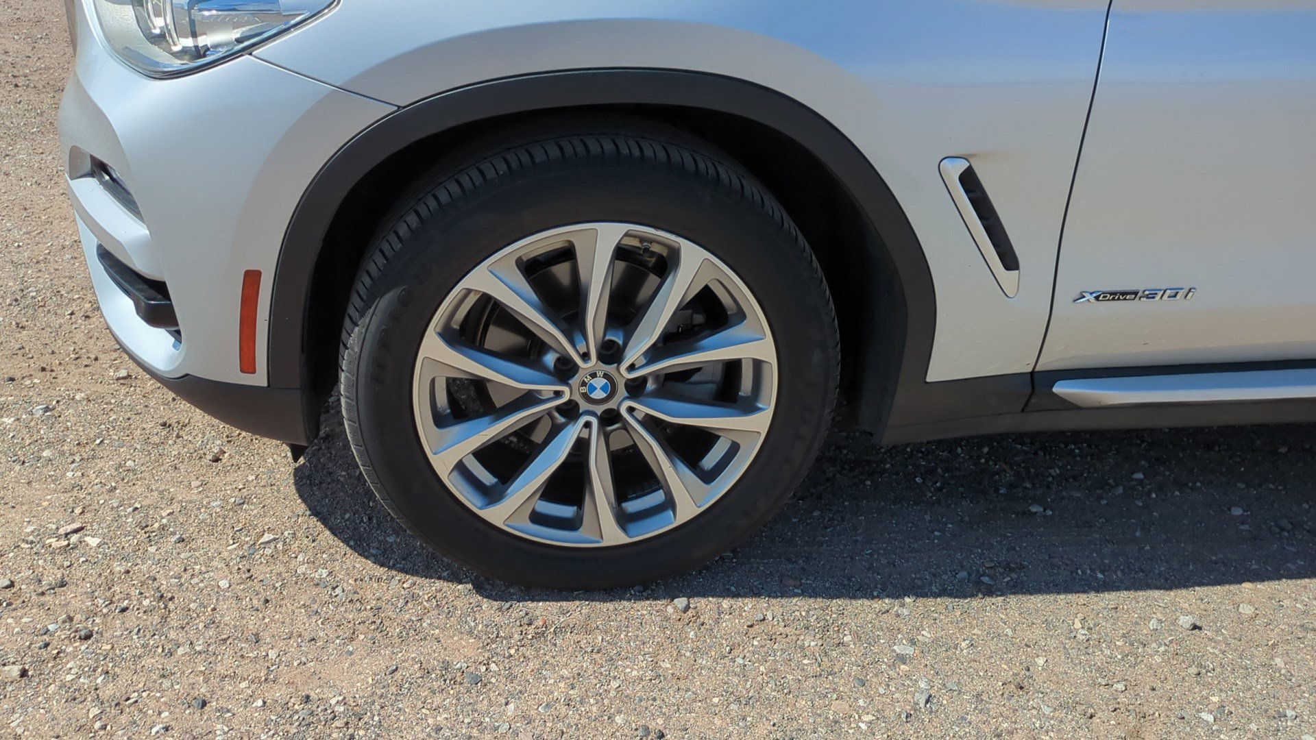 Used 2018 BMW X3 xDrive30i AWD/4WD image 10