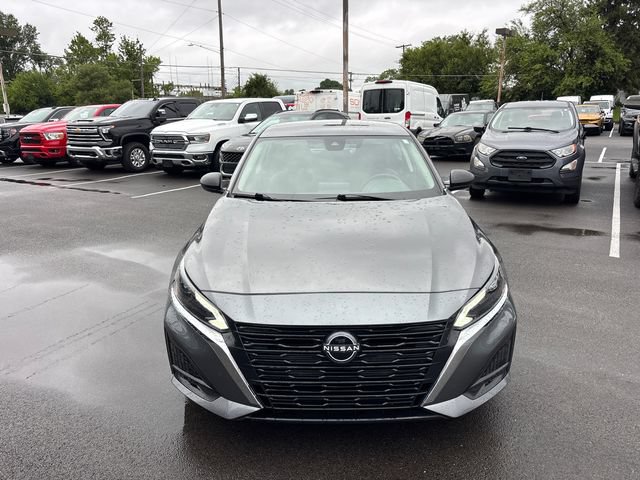Used 2025 Nissan Altima 2.5 SV FWD image 5
