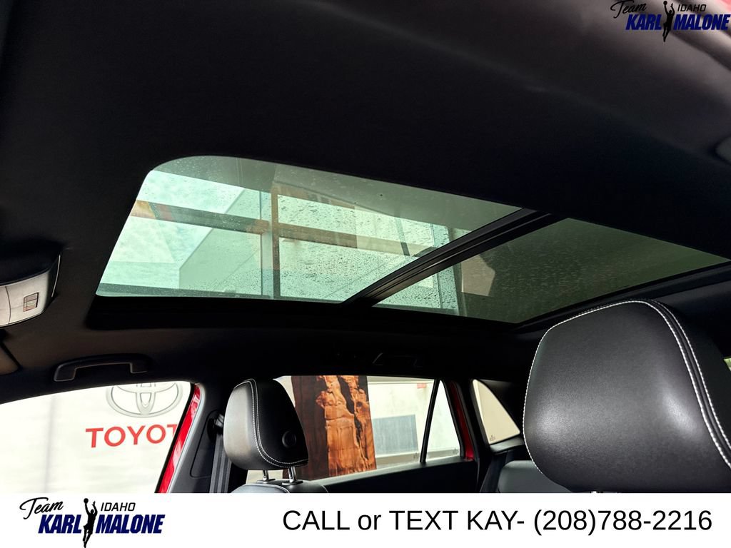 Used 2023 Volkswagen Atlas Cross Sport SE w/ Panoramic Sunroof Package AWD/4WD image 13