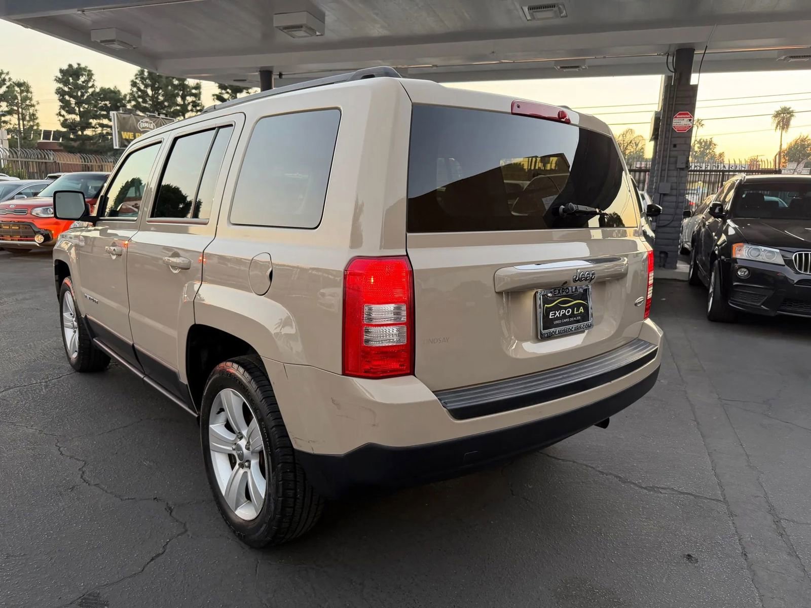 Used 2016 Jeep Patriot Latitude w/ Sun/Sound Group image 16