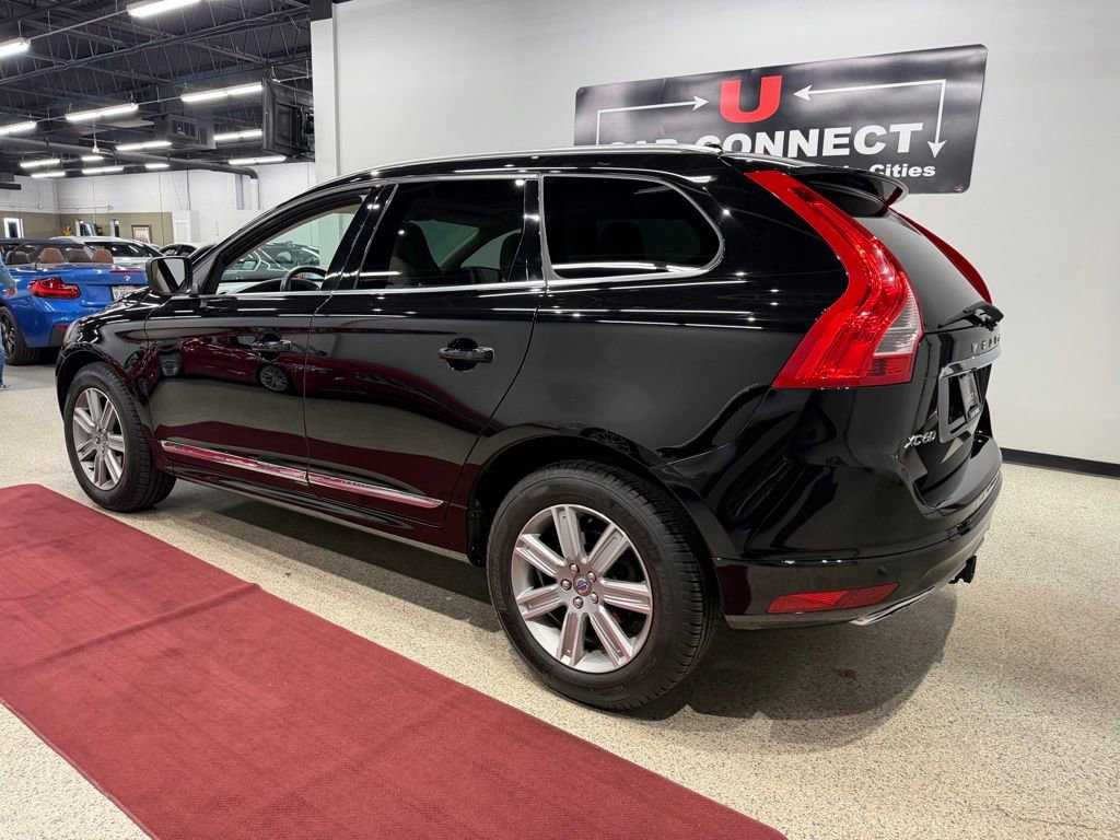 Used 2016 Volvo XC60 T6 w/ Proximity Package AWD/4WD image 13