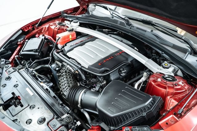 Used 2017 Chevrolet Camaro SS RWD image 32
