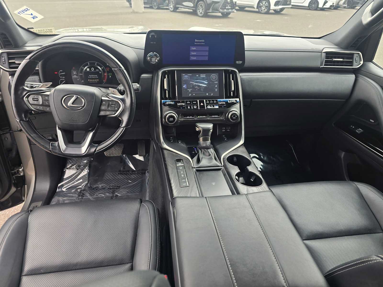 Used 2022 Lexus LX 600 4WD w/ Appearance Package image 20