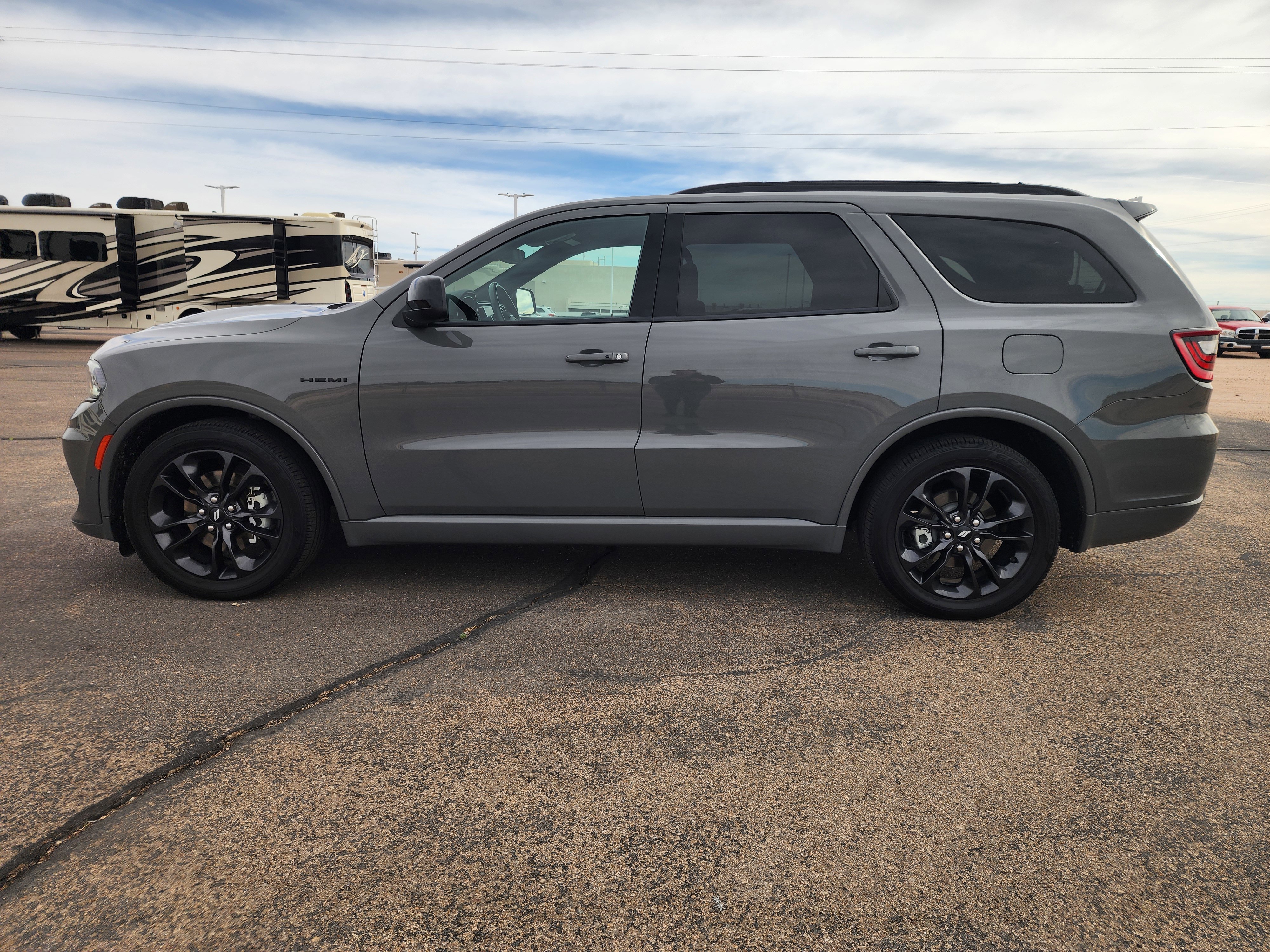 Used 2025 Dodge Durango R/T w/ Blacktop Package image 7