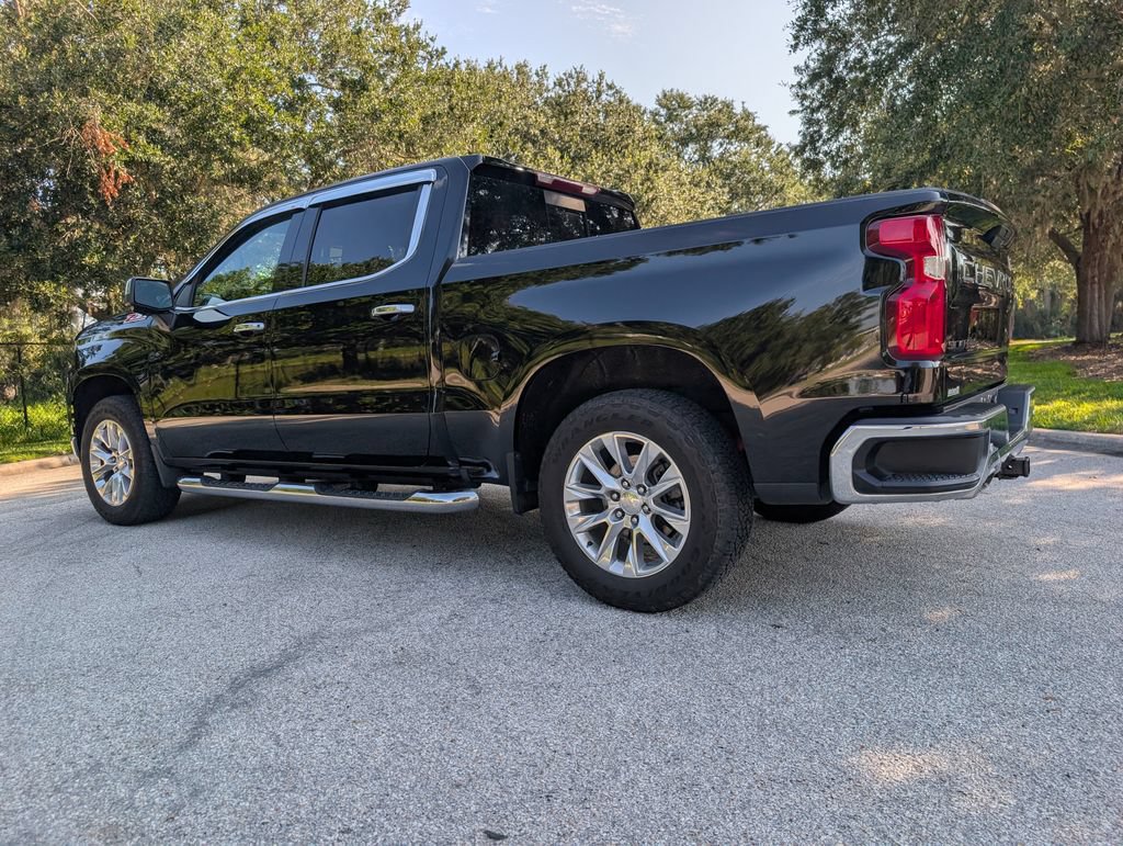 Used 2022 Chevrolet Silverado 1500 LTZ AWD/4WD image 6