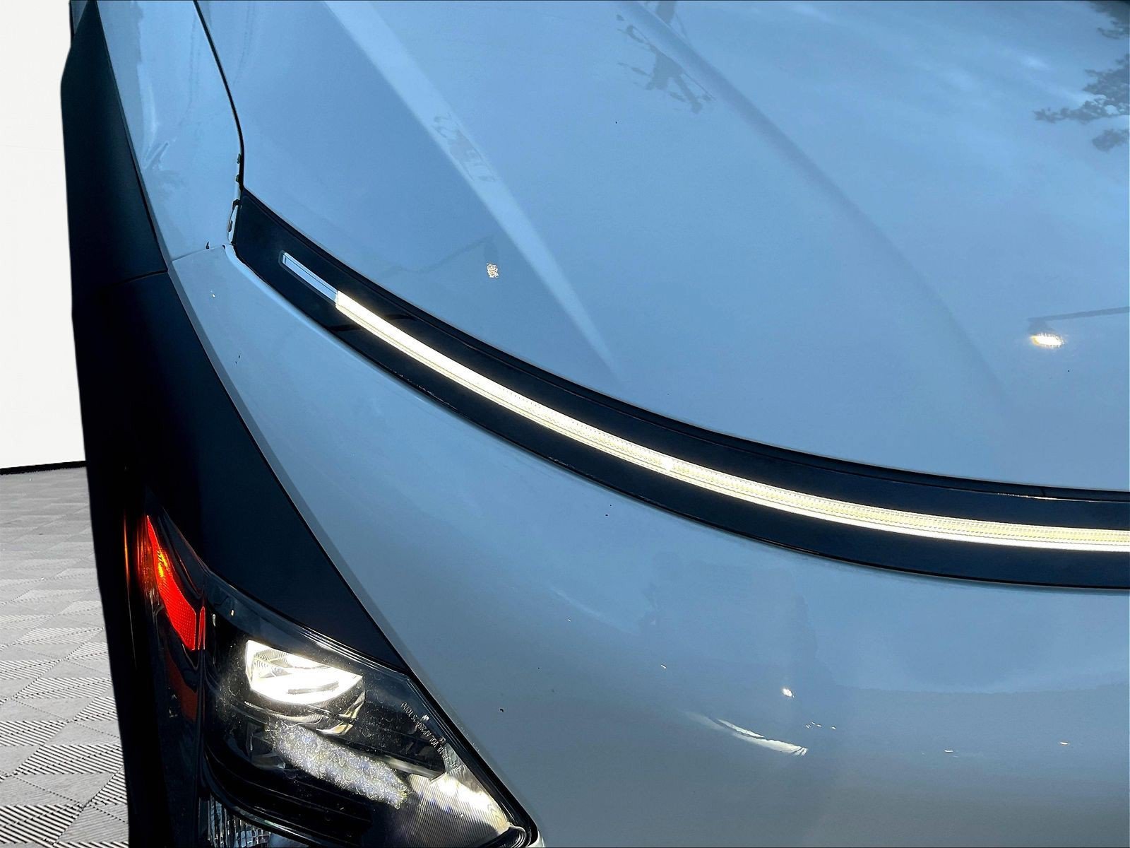 Used 2024 Hyundai Kona Limited AWD/4WD image 32