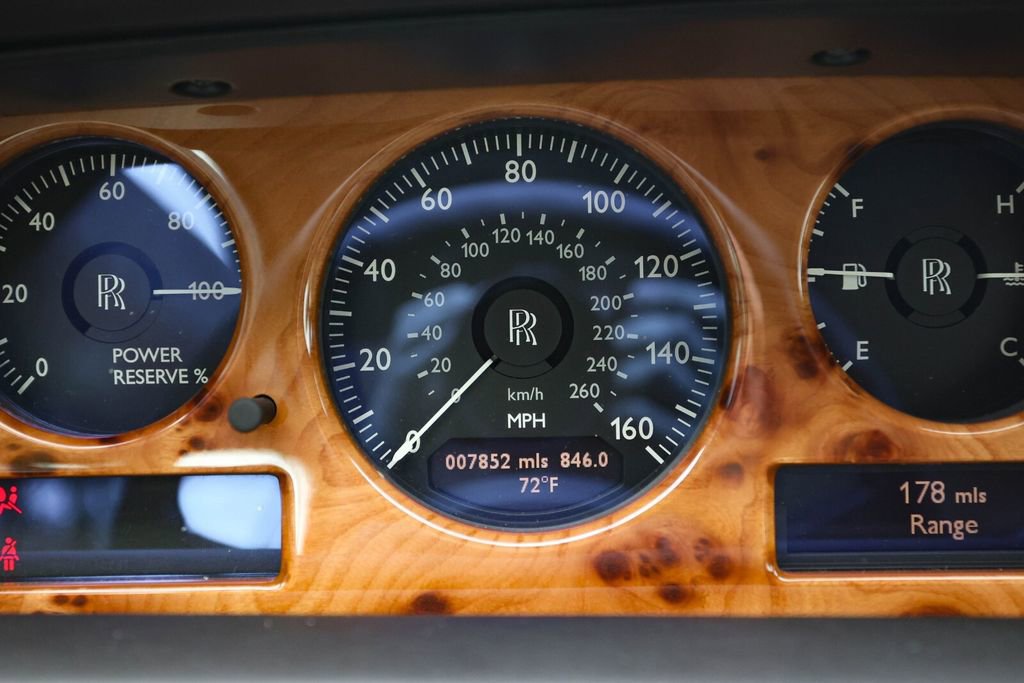 Used 2010 Rolls-Royce Phantom Drophead Coupe image 41