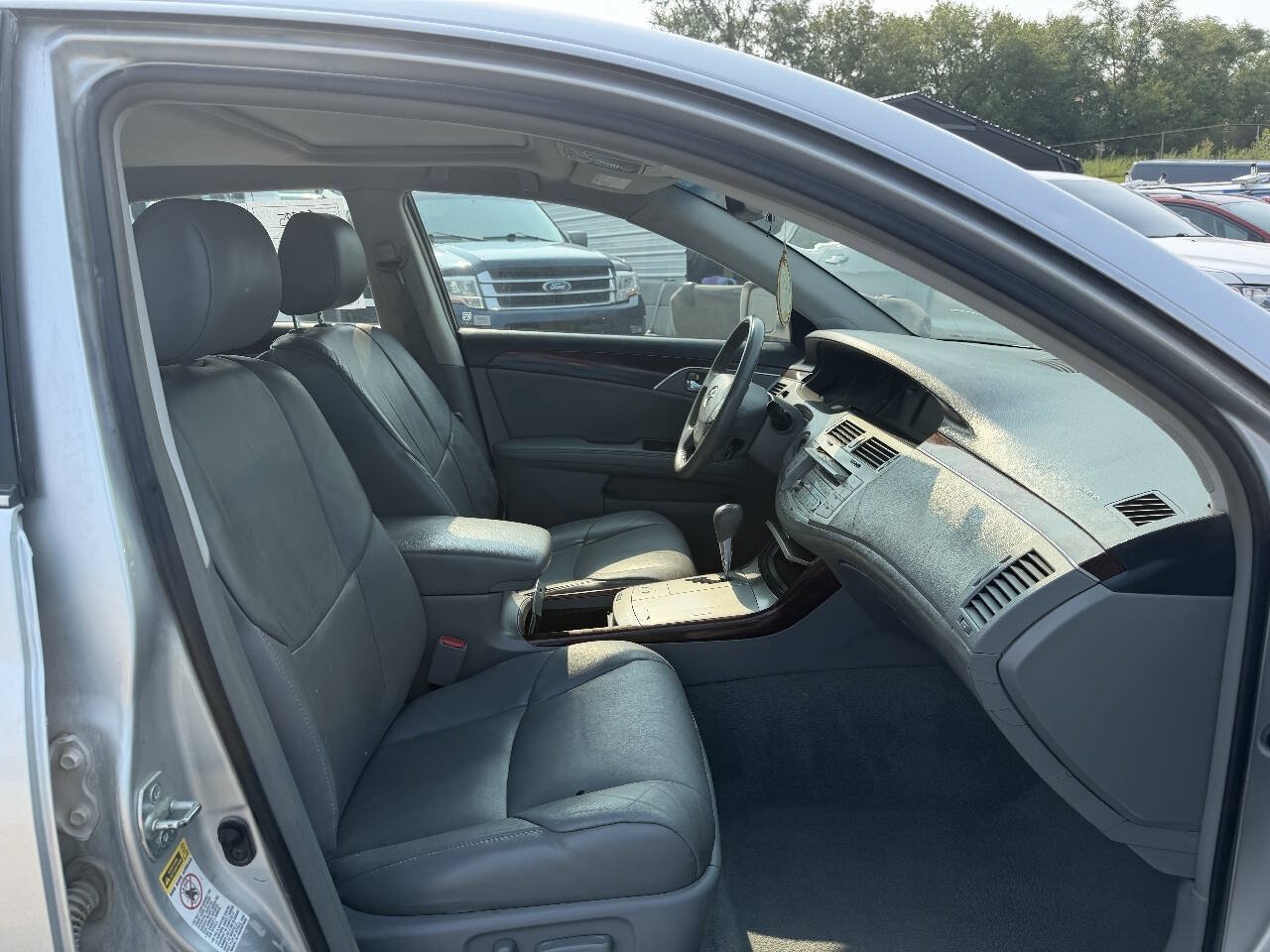 Used 2008 Toyota Avalon XLS FWD image 13