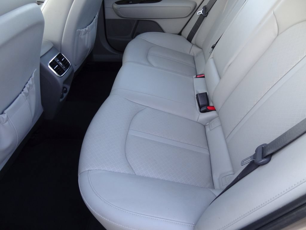 Used 2017 Kia Optima EX w/ Premium Package FWD image 8