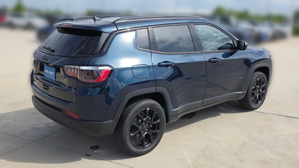 New 2026 Jeep Compass Latitude AWD/4WD image 5