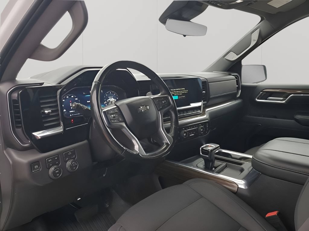 Used 2024 Chevrolet Silverado 1500 LT Trail Boss w/ Protection Package AWD/4WD image 32