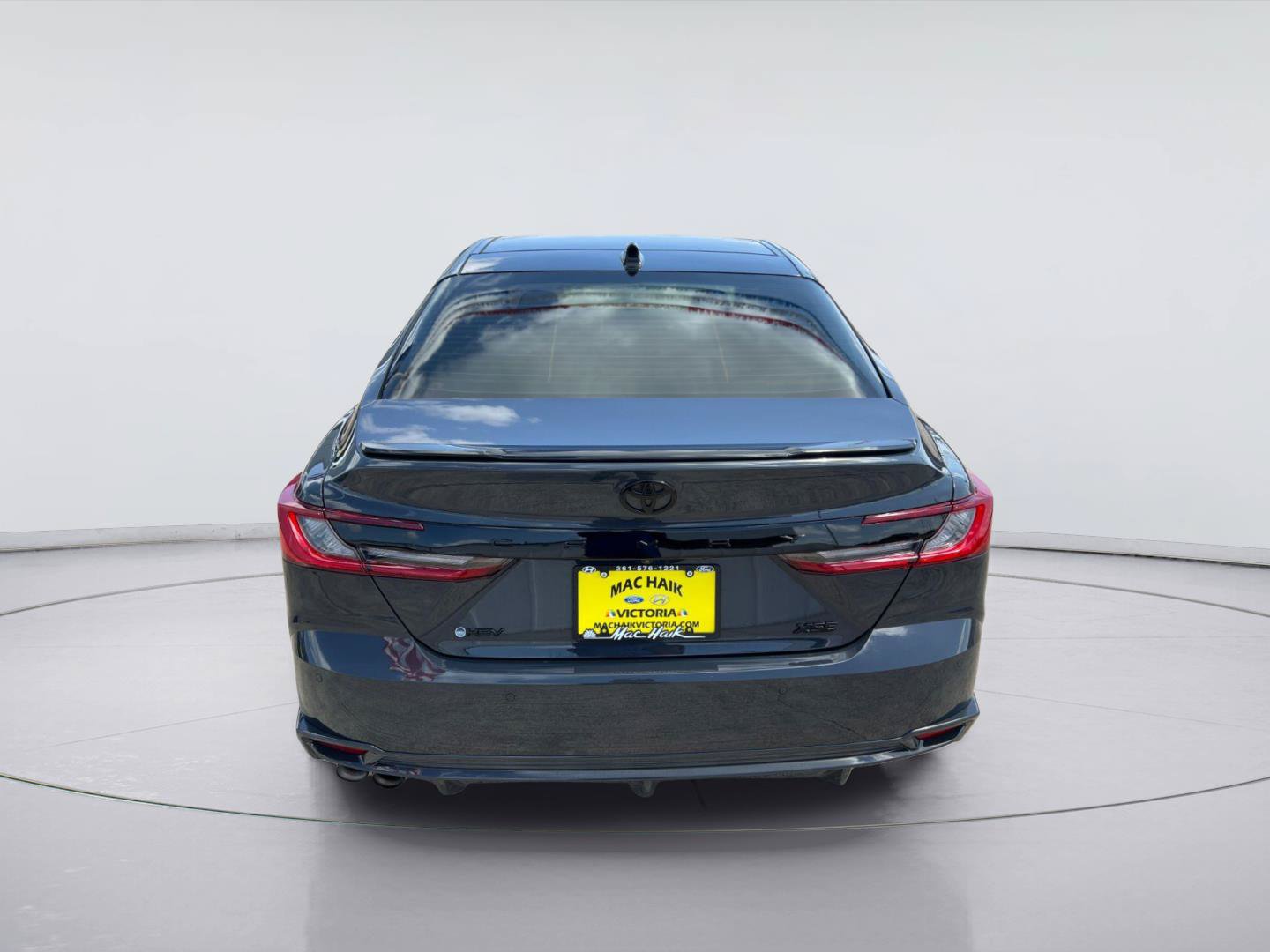Used 2026 Toyota Camry XSE w/ Premium Plus Package FWD image 4