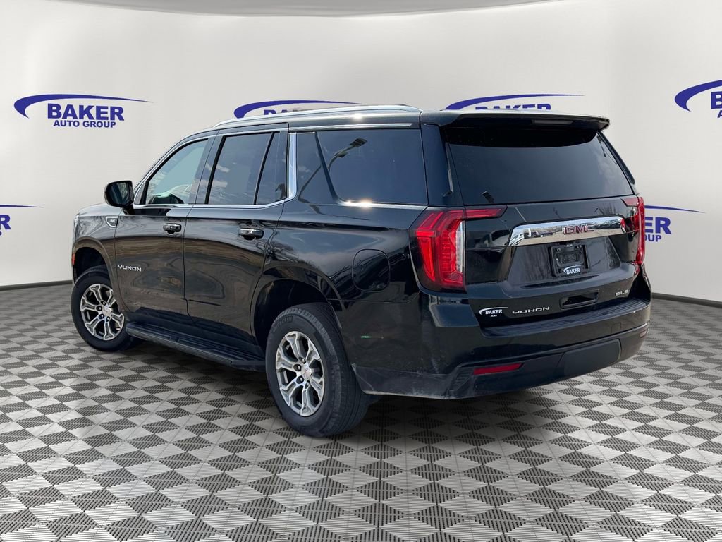 Used 2024 GMC Yukon SLE image 3