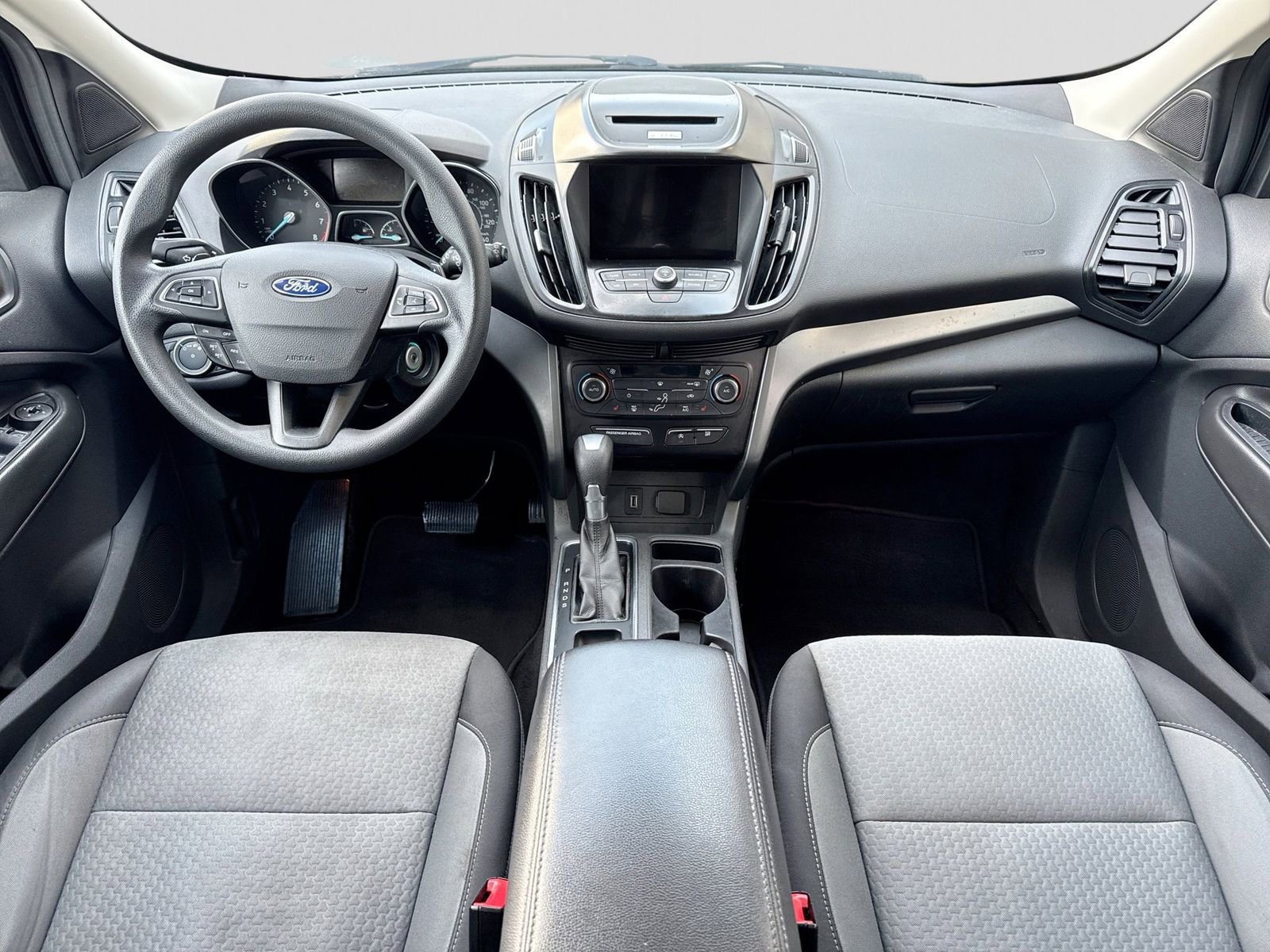 Used 2017 Ford Escape SE w/ Equipment Group 201A image 14