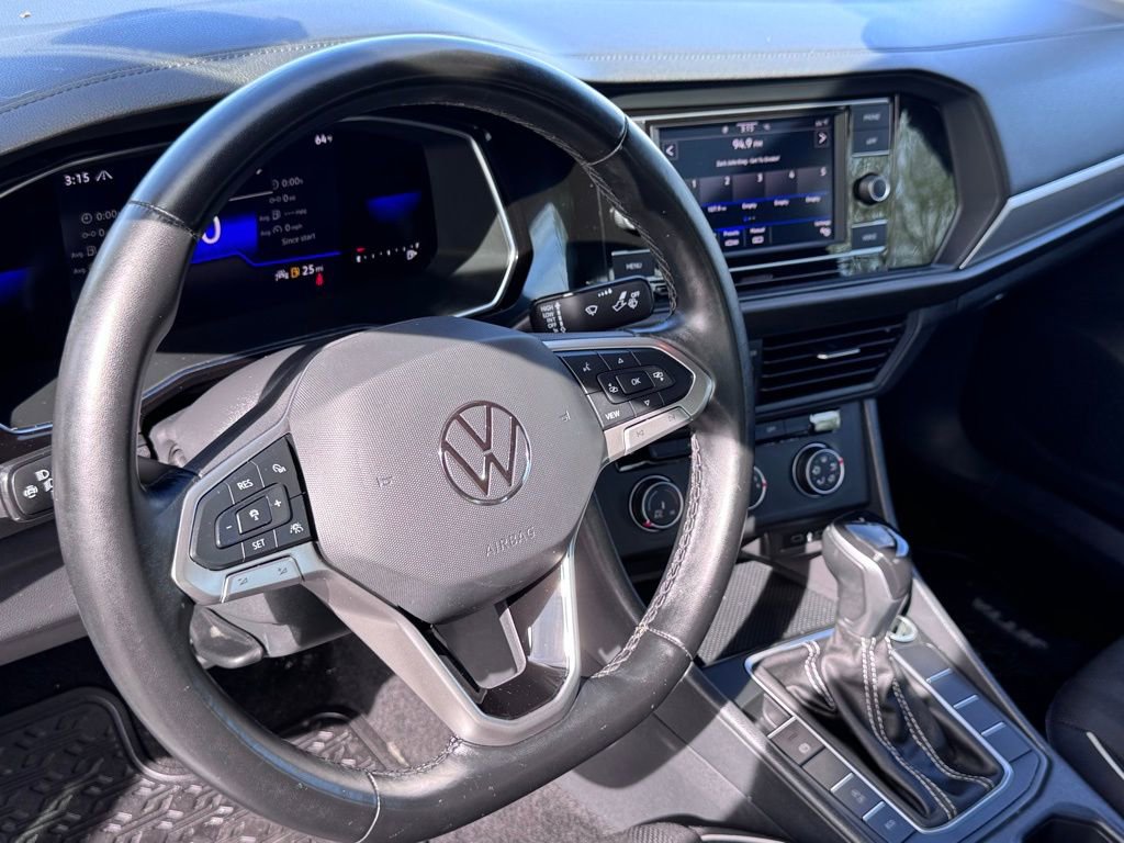 Used 2023 Volkswagen Jetta Sport image 28