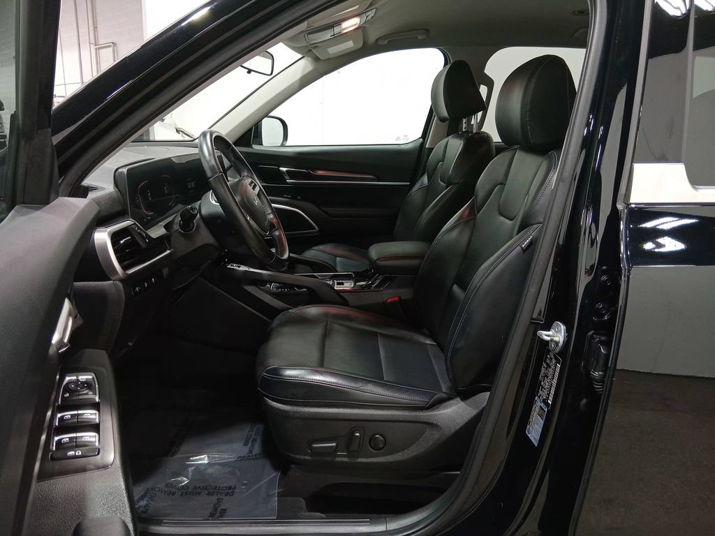 Used 2023 Kia Telluride S AWD/4WD image 17