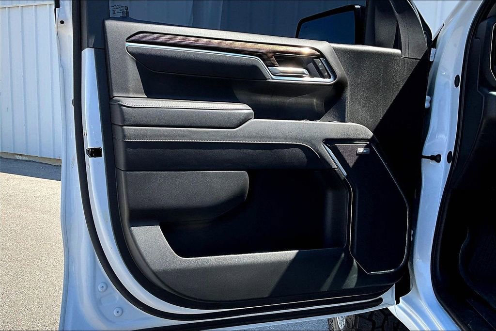 Used 2025 GMC Sierra 1500 Elevation w/ Elevation Premium Package image 21