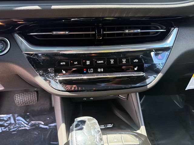 New 2026 Buick Envista Sport Touring FWD image 25
