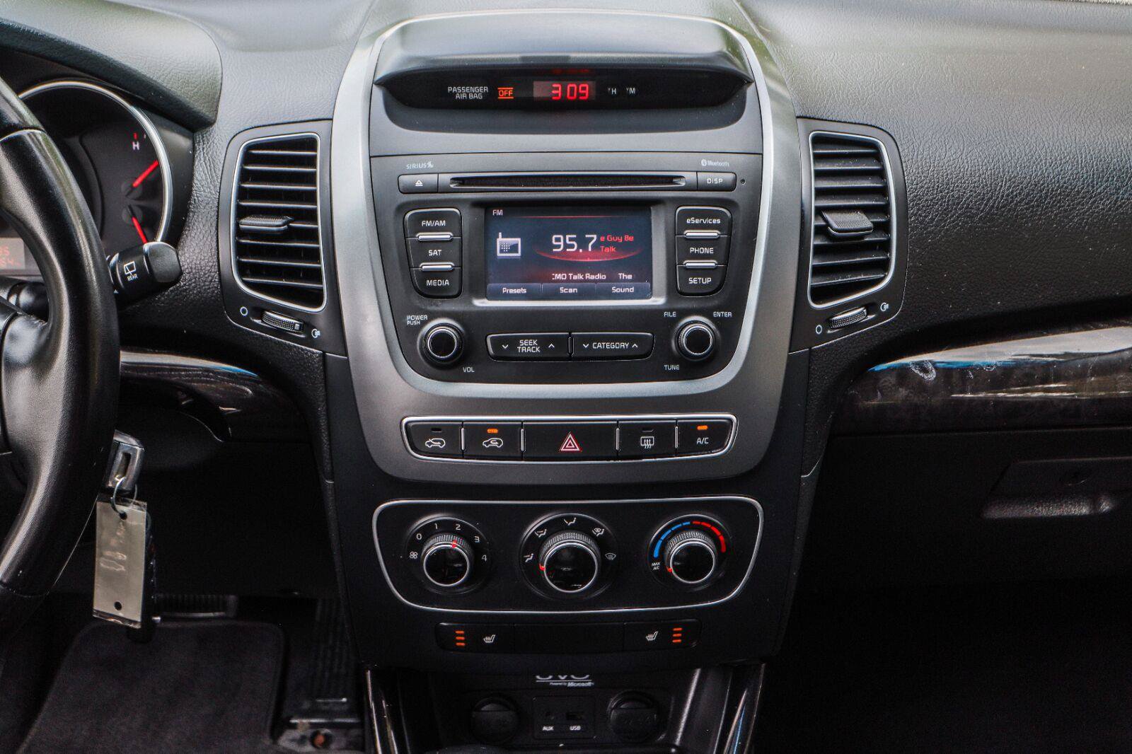Used 2015 Kia Sorento LX FWD image 23