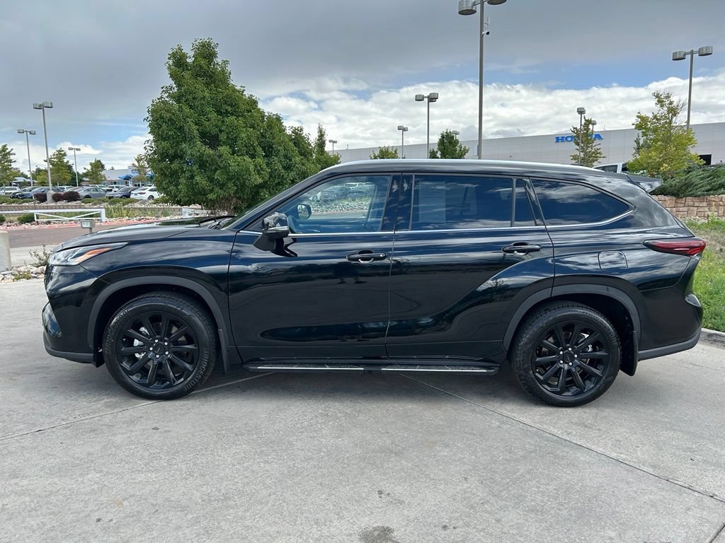 Used 2026 Toyota Highlander Limited AWD/4WD image 4