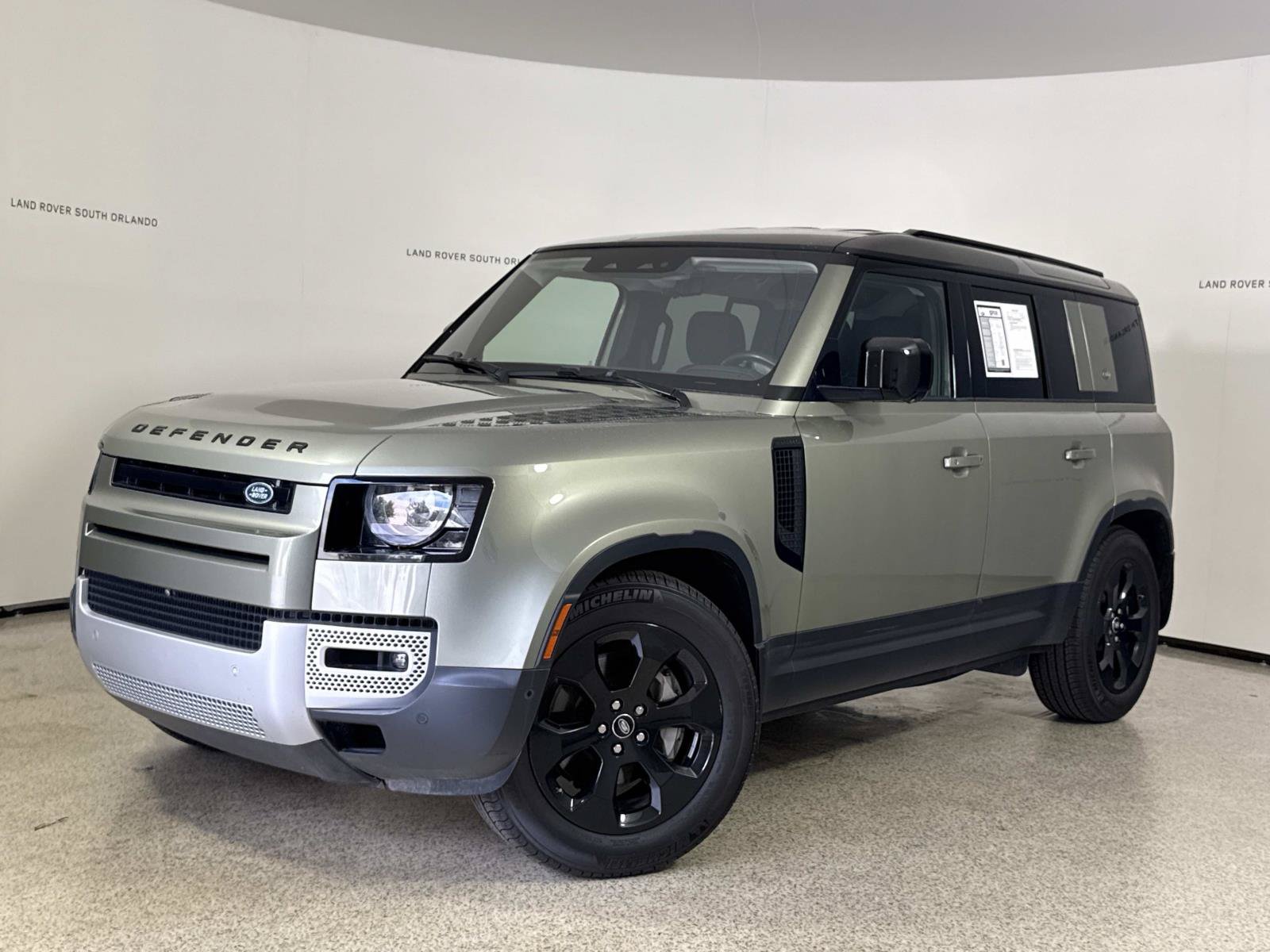 Used 2020 Land Rover Defender 110 SE AWD/4WD image 1