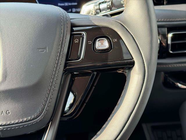 Used 2026 Lincoln Aviator AWD image 24