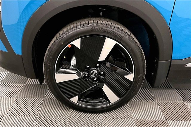 New 2026 Nissan Kicks SR w/ SR Premium Package image 11