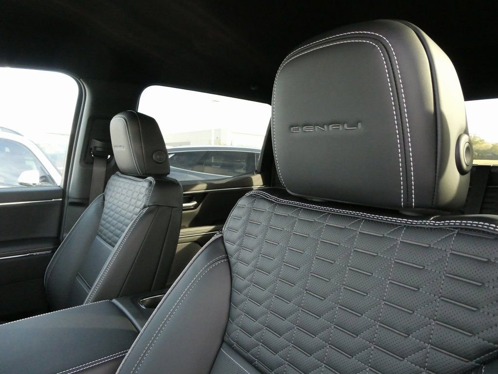 New 2026 GMC Sierra EV Denali AWD/4WD image 32