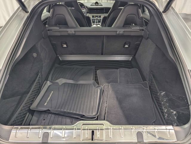 Used 2022 Porsche Panamera 4 Platinum Edition image 28