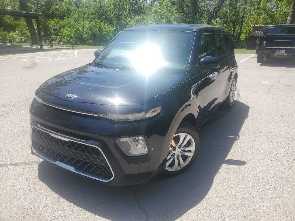Used 2021 Kia Soul LX FWD image 2