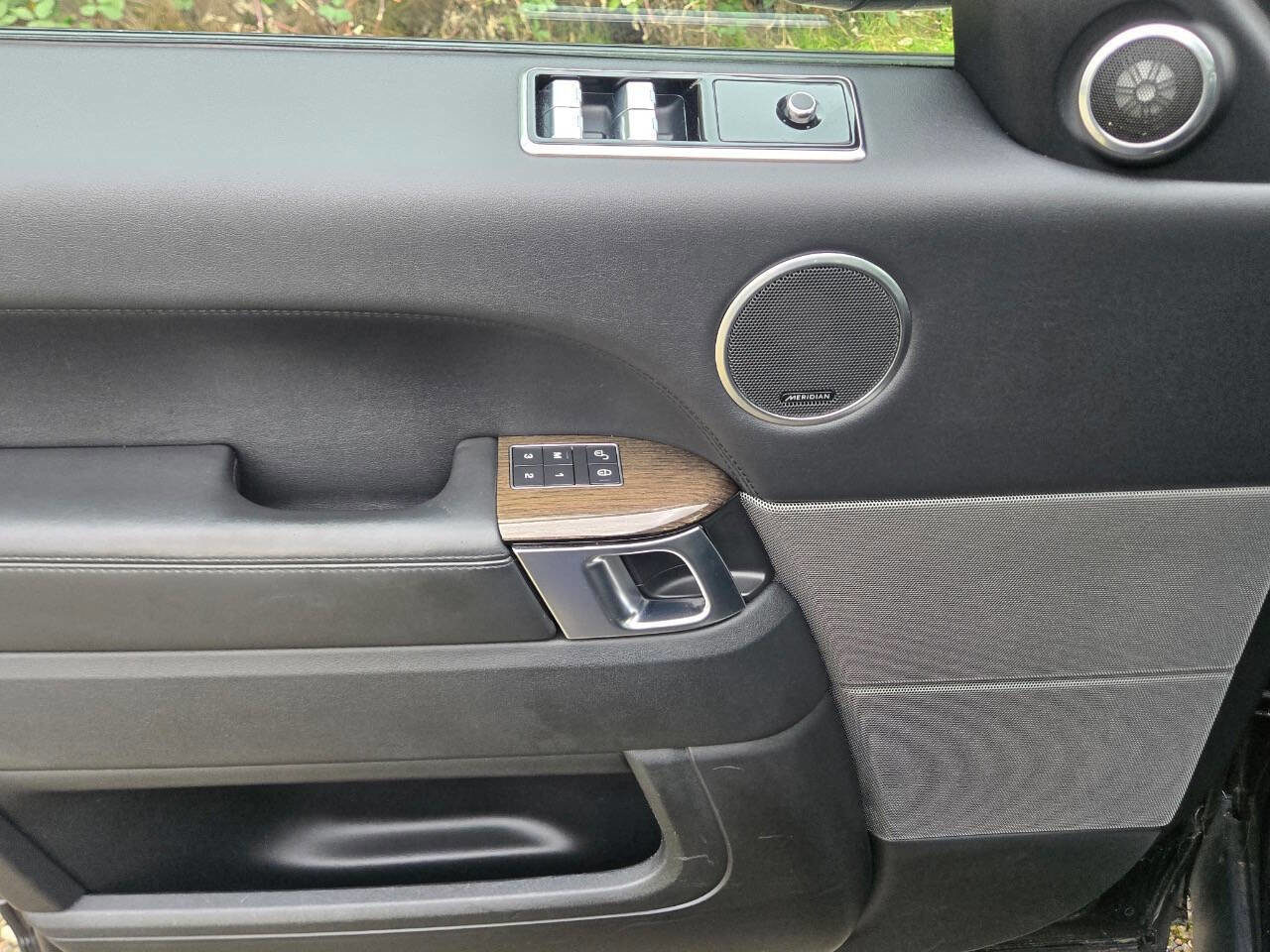 Used 2018 Land Rover Range Rover Sport HSE image 33