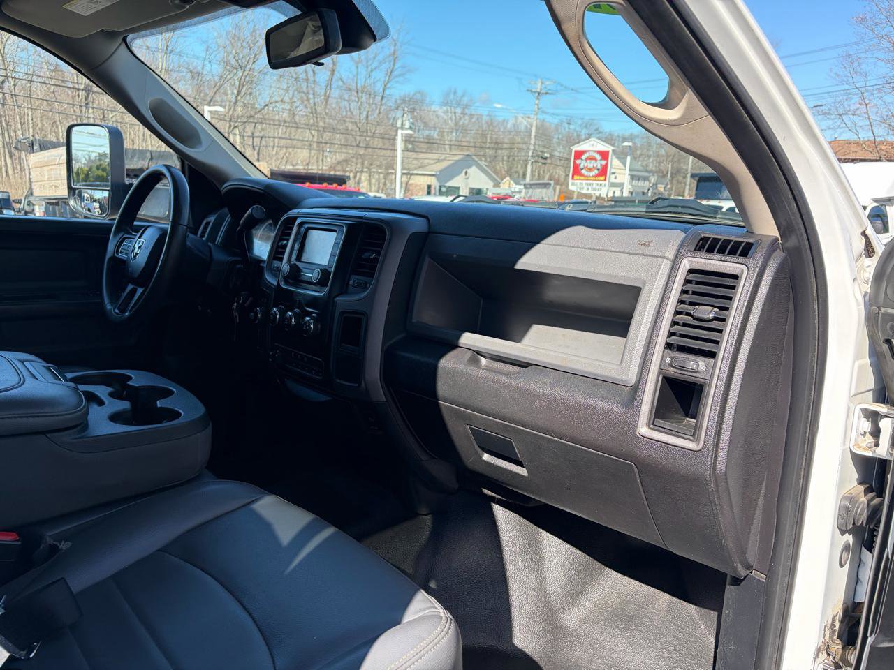 Used 2014 RAM 5500 Tradesman image 47
