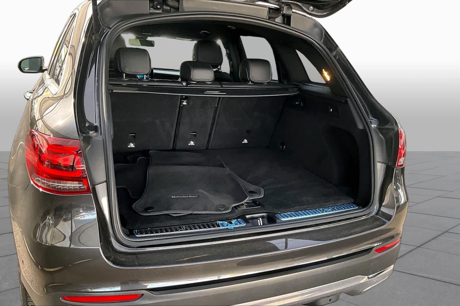 Used 2021 Mercedes-Benz GLC 300 image 37