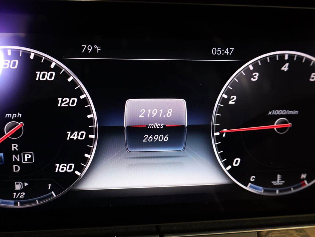 Used 2020 Mercedes-Benz E 350 4MATIC Sedan image 11