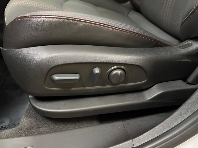 Used 2022 Chevrolet Equinox RS image 22